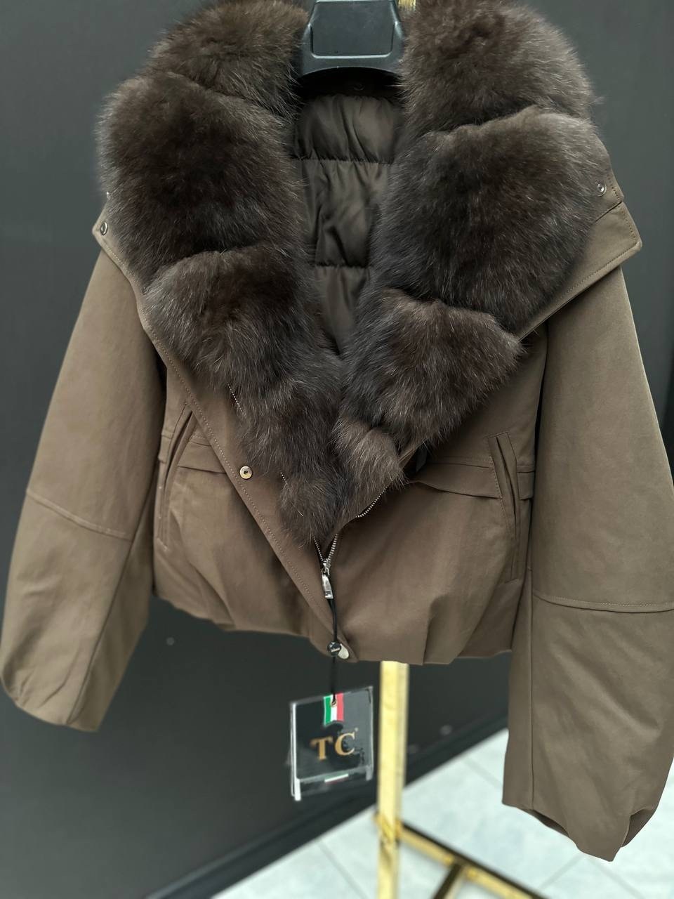 пуховики с мехом,пуховики с натуральным мехом,куртка с мехом,зимние куртки,куртка пуховик с натуральным мехом