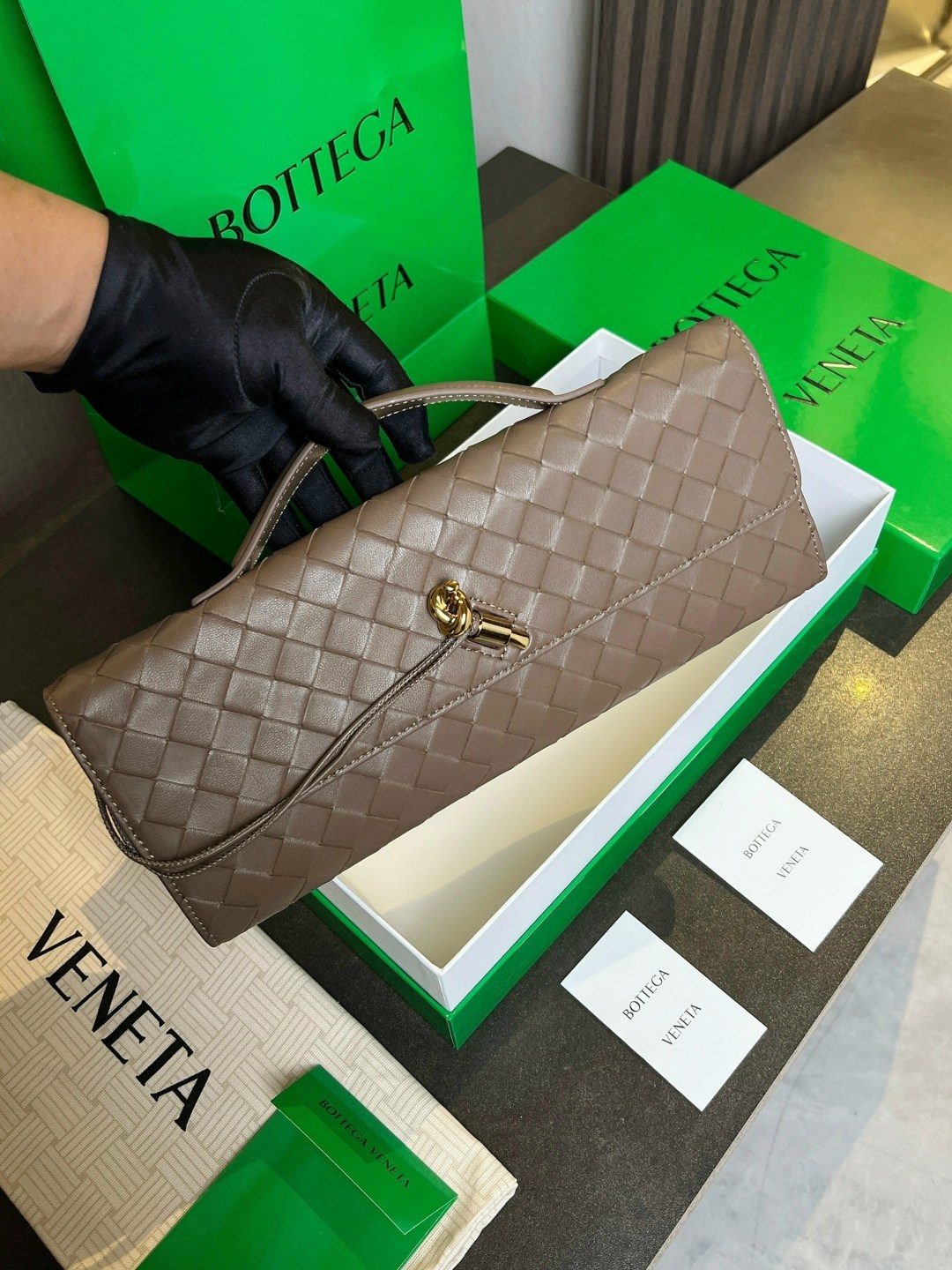 bottega veneta сумки женские,bottega veneta сумка,bottega veneta клатч,сумка bottega,bottega veneta сумки 2025