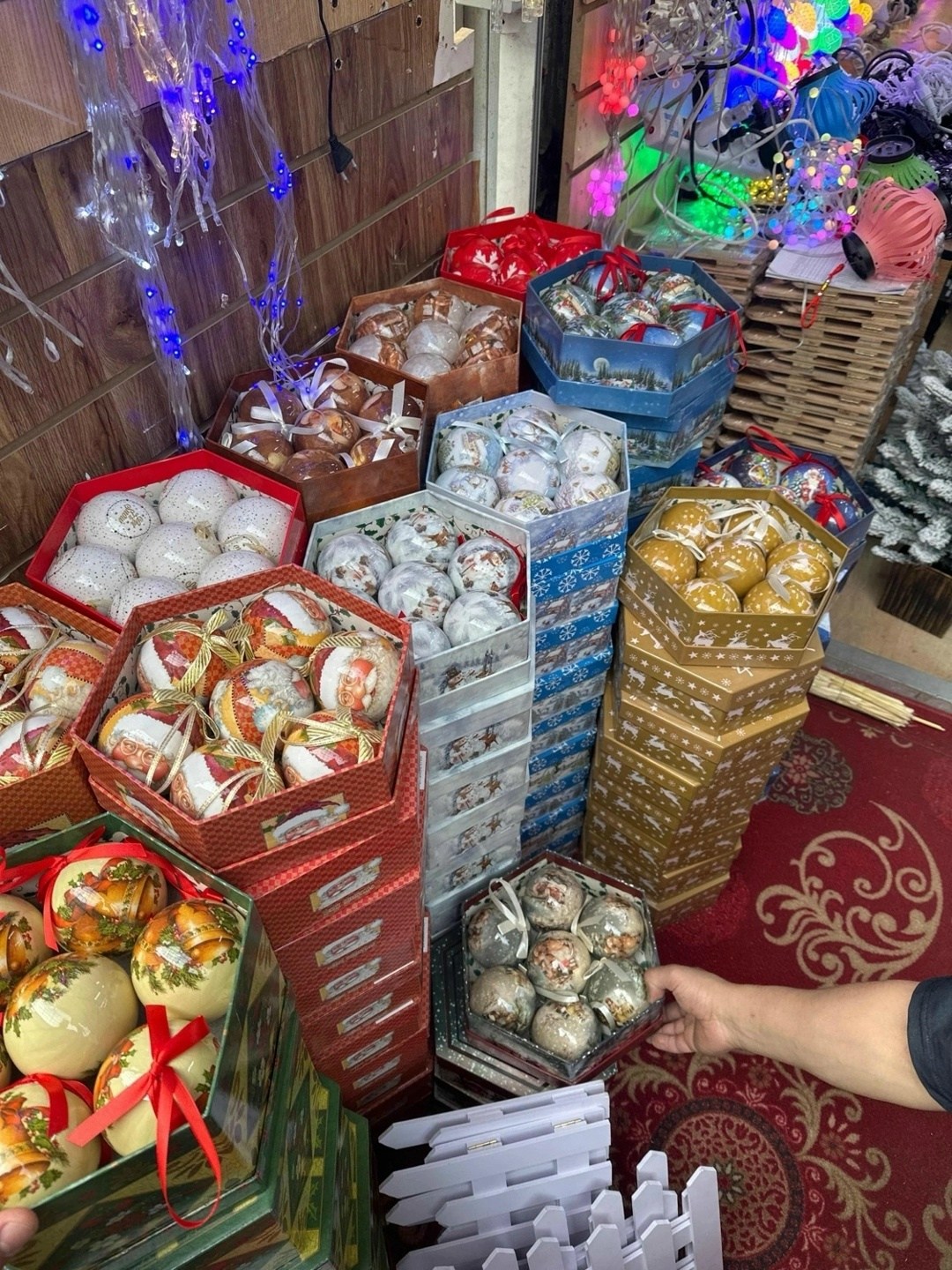 елочные шары набор,шары новогодние набор,елочные шары набор новогодние,набор елочных шаров,новогодние елочные шары