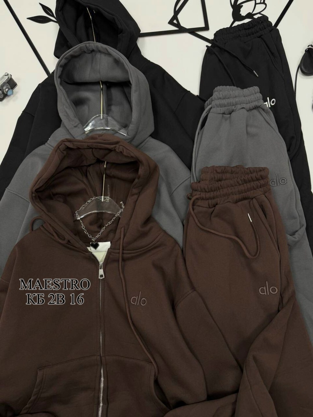 спортивный костюм brunello cucinelli,спортивные костюмы женские,костюмы спортивный,костюмы женские,спортивные костюмы двойка