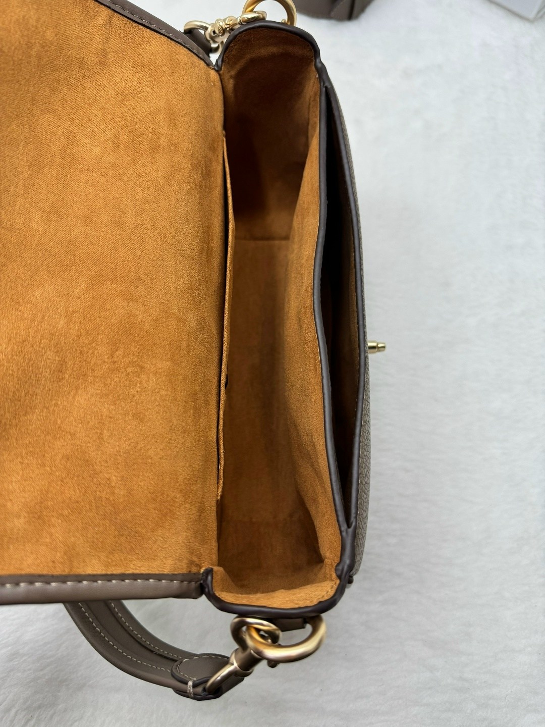 coach женская сумка,cумка coach,сумка через плечо coach,сумка,сумка coach из натуральной кожи