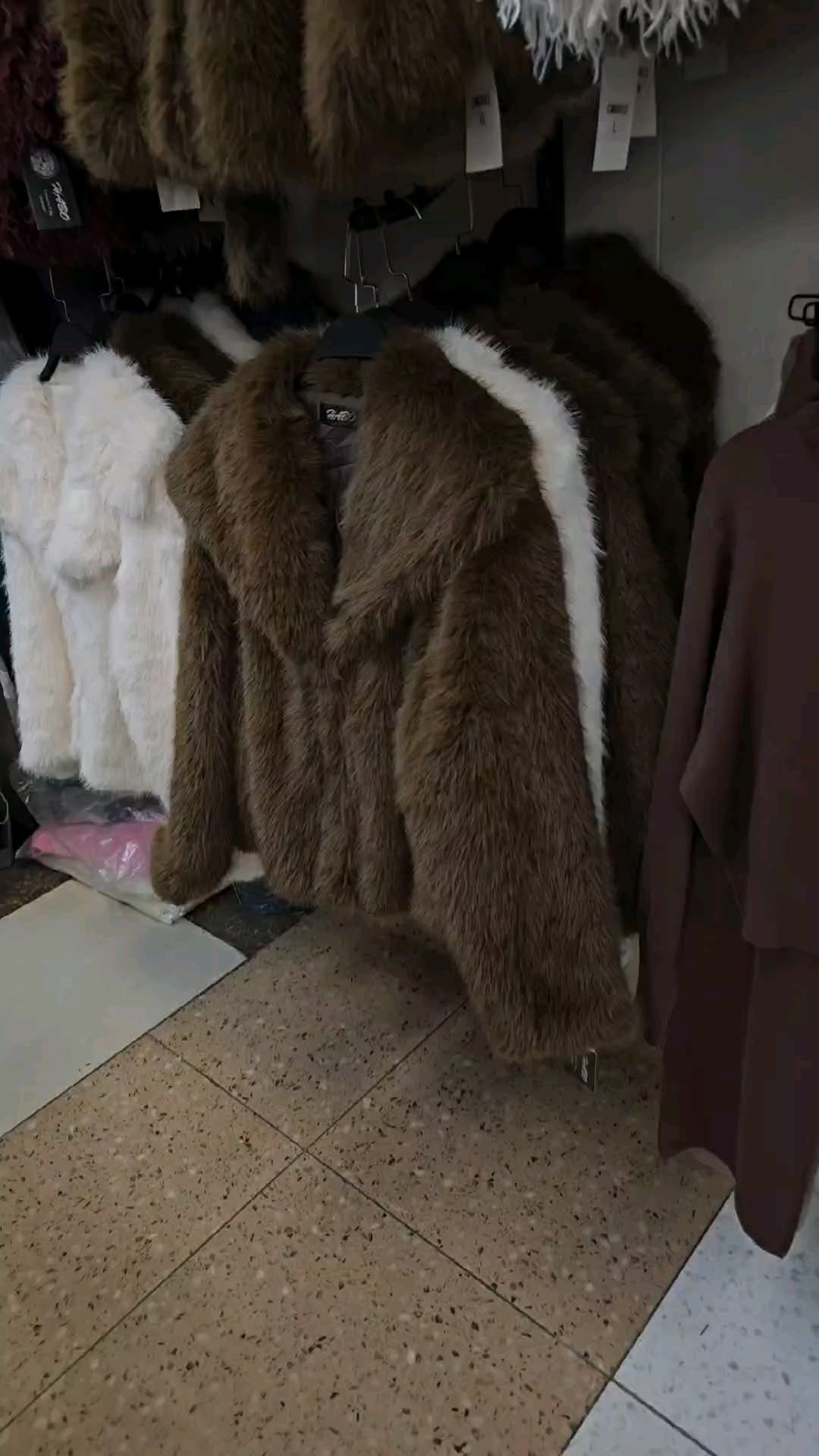 женская шуба,шубка,искусственная шуба,пальто из искусственного меха,шуба из искусственного меха