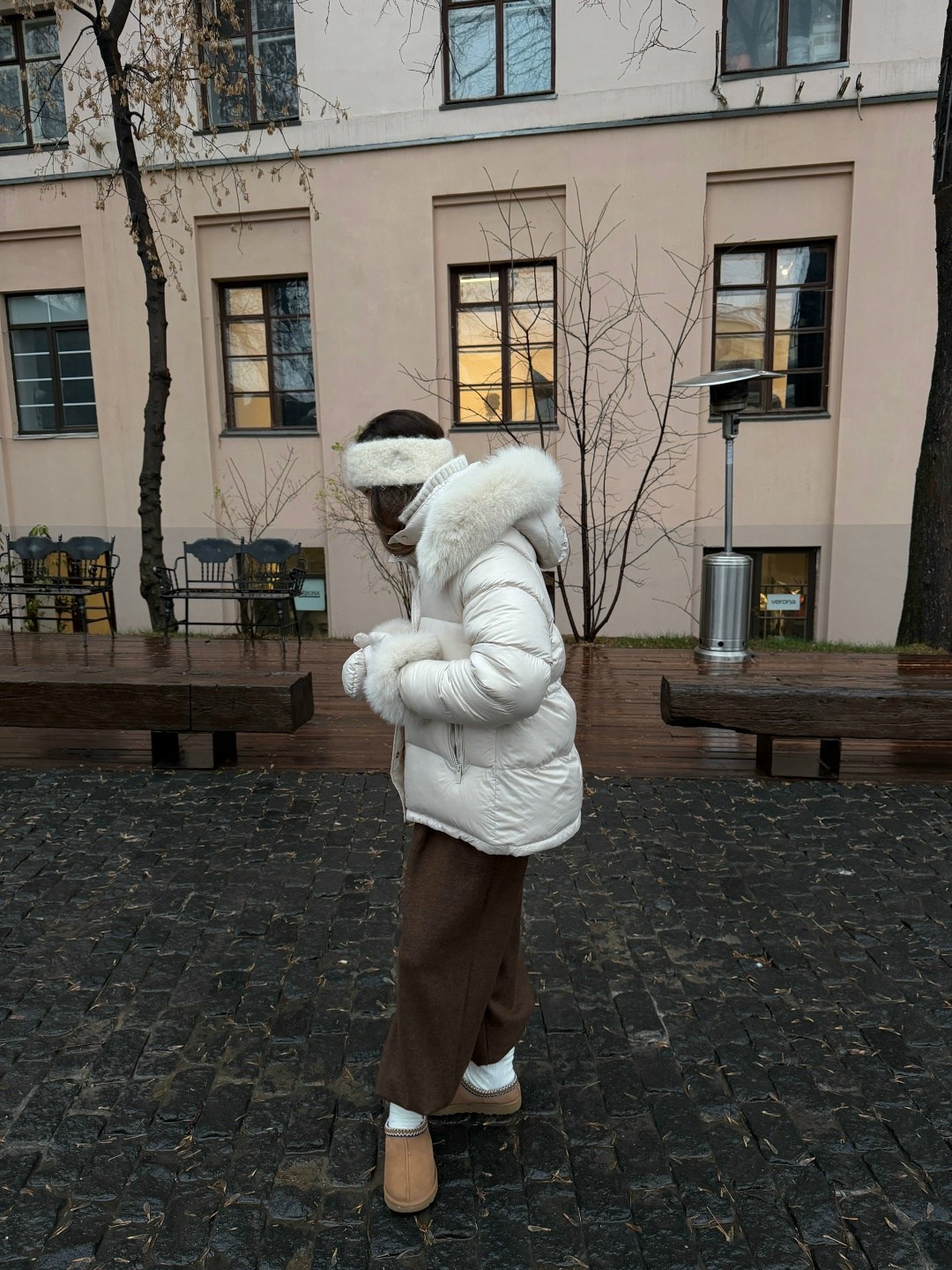 модные пуховики 2025-2025,зимняя куртка пуховик,пуховик,белый пуховик,модные пуховики 2025