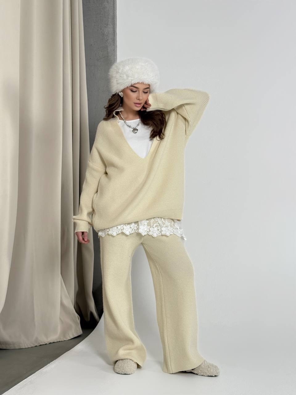 костюм молочный,вязаные костюмы,костюм женский вязаный,трикотажные костюмы,бежевый костюм
