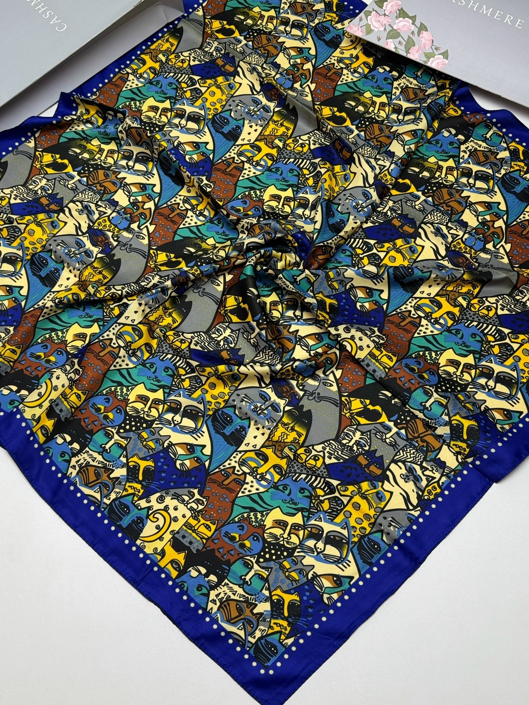 шелковые платки,платок женский с рисунком,платки женские,платка,платок женский шелковый