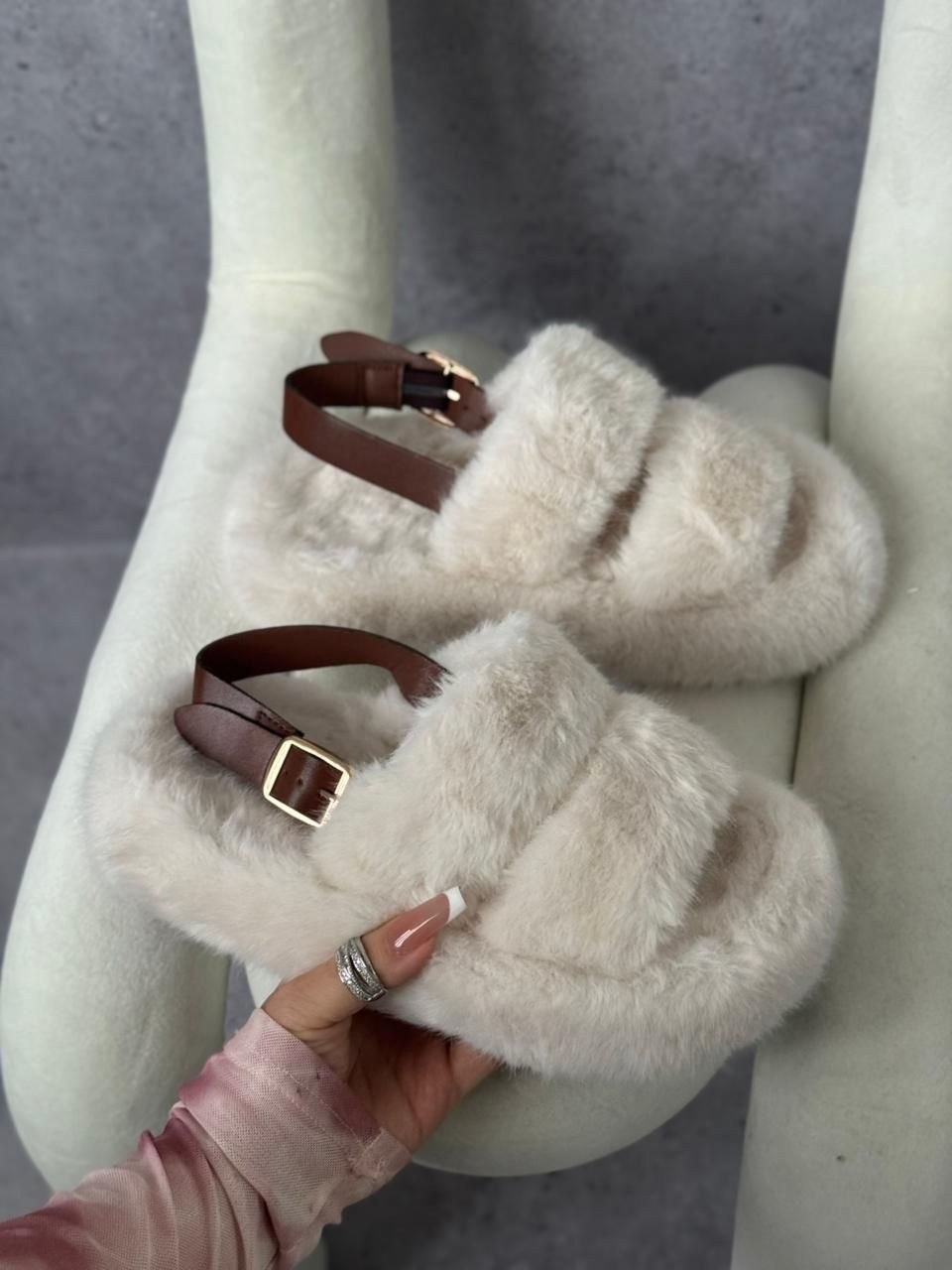 меховая ,меховые тапочки,тапочки модные,меховые туфли,тапки с мехом