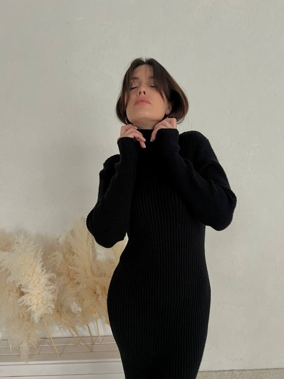 трикотажное платье,вязаное платье женское,платье свитер вязаное,черное платье лапша,теплое платье свитер