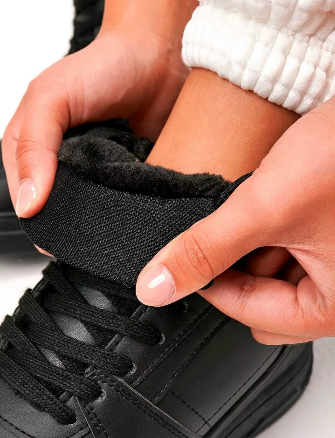 ,кроссовки женские зимние с мехом высокие,кроссовки утепленные зимние,кроссовки утепленные зимние высокие,зимние женские кроссовки