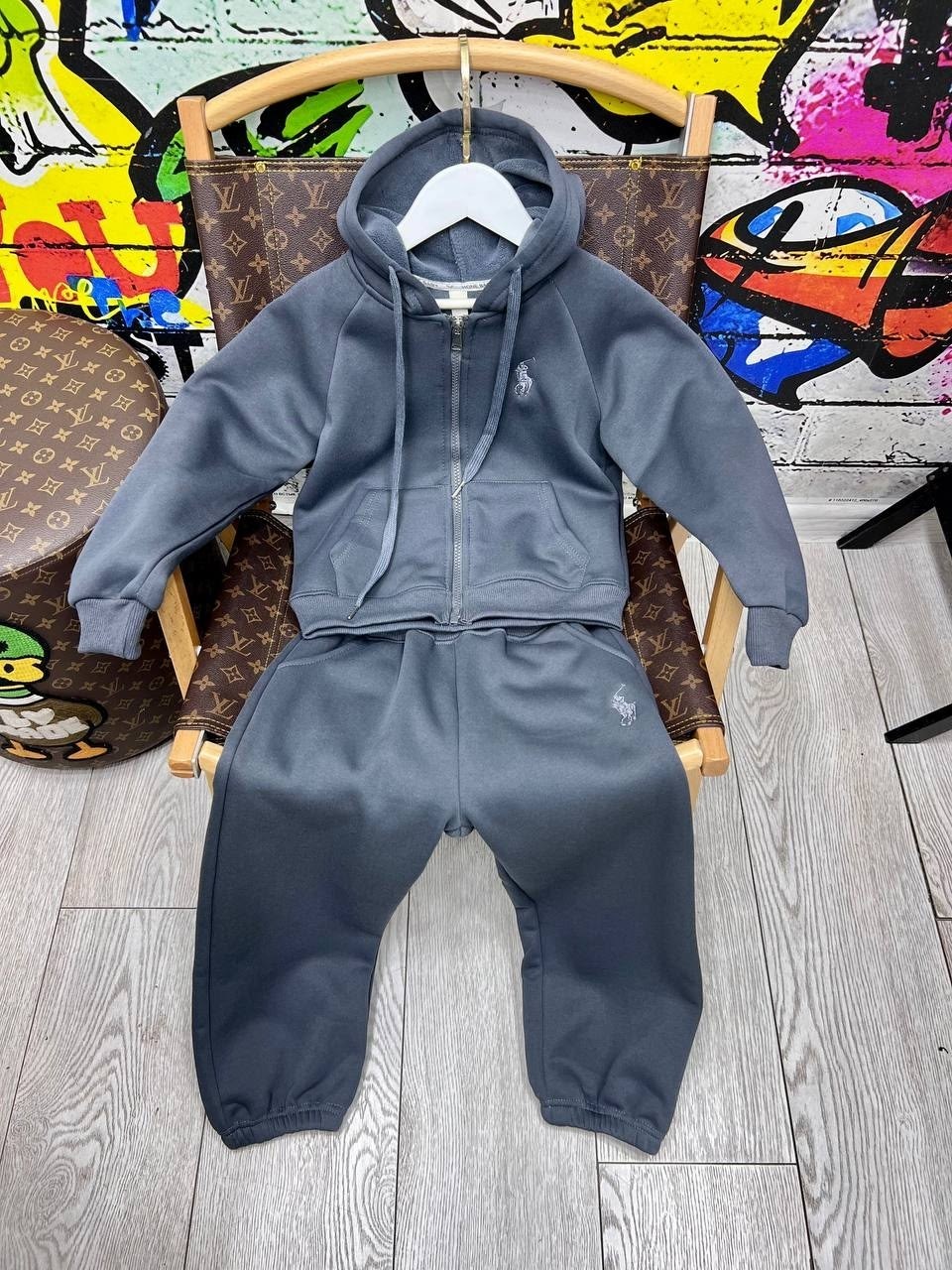 костюм спортивный мальчикам,костюм на флисе,детские спортивные костюмы,спортивные костюмы на флисе,костюмы детские