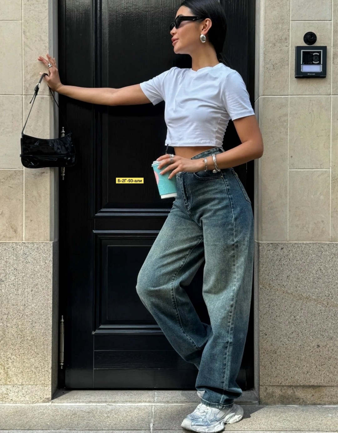 джинсы широкие,джинсы женские,женские широкие джинсы,модные джинсы,штаны джинсы