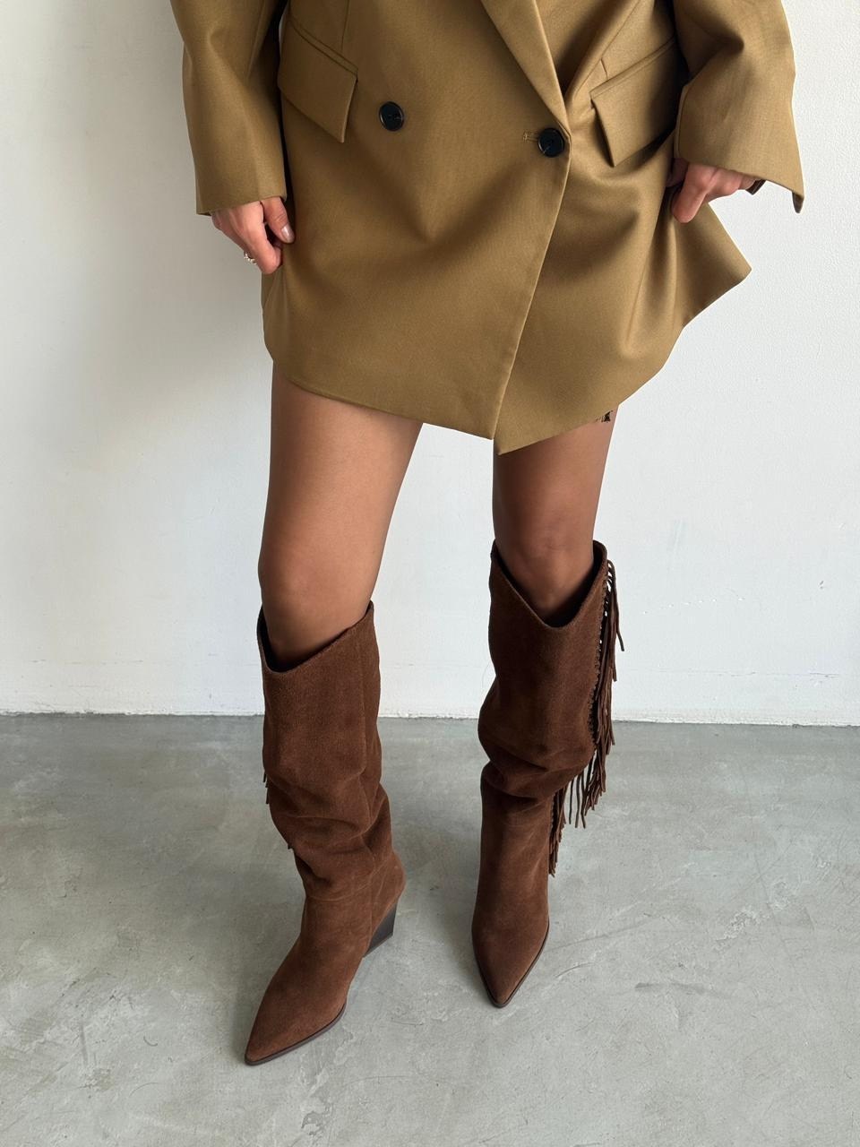 сапоги с бахромой,сапоги замшевые,высокие сапоги,коричневые сапоги,ковбойские сапоги