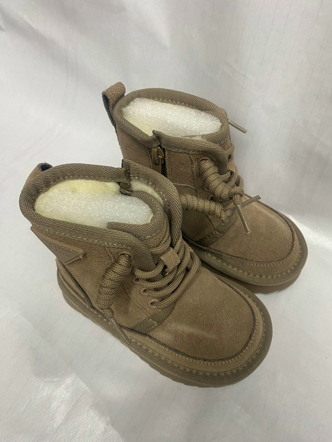 ,ugg neumel,детские зимние ботинки,детские ботинки,ботинки ugg kids neumel ii