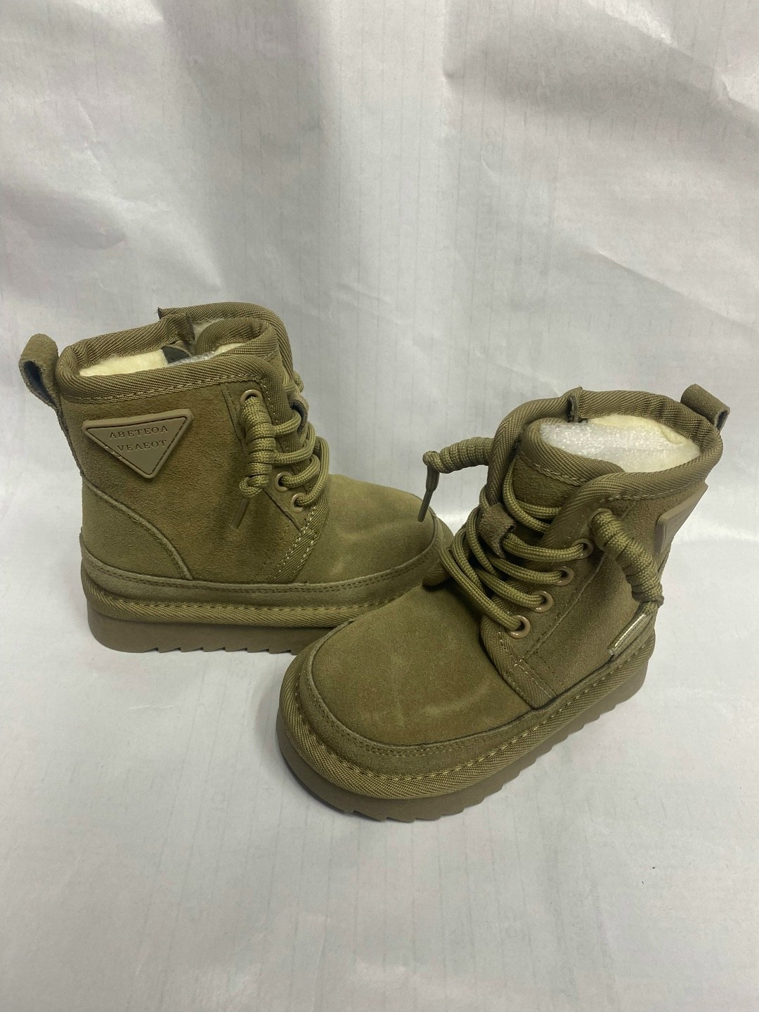 ,ugg neumel,ботинки ugg,зимняя ,теплая