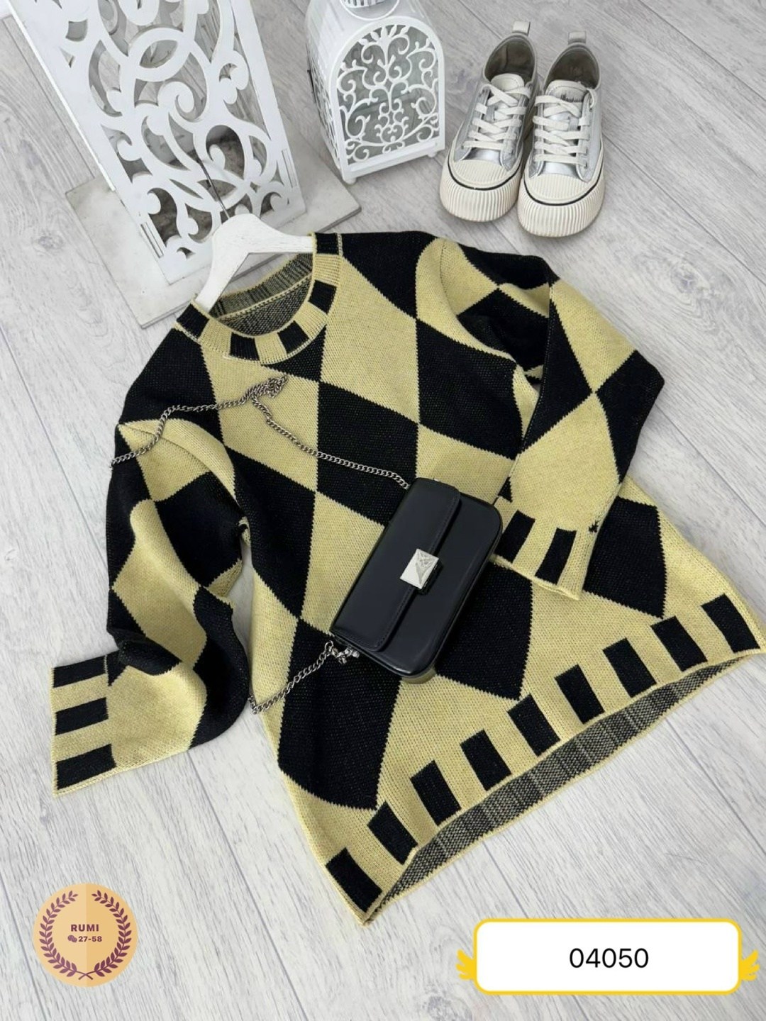 свитера женские,модные свитера,кофта женская,джемпер с ромбами,вязаные свитера женские