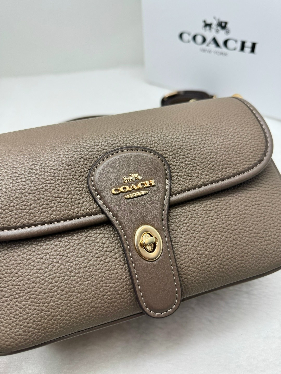 coach женская сумка,cумка coach,сумка через плечо coach,сумка,сумка coach из натуральной кожи