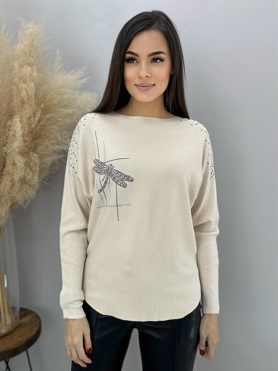 женская кофта,модная кофта,трикотажная кофта,джемпер летучая мышь свободный,бежевый джемпер
