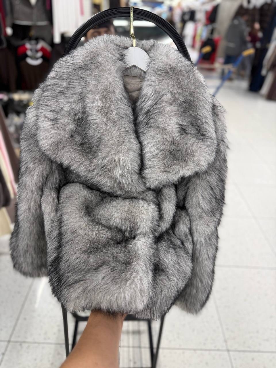 шуба искусственная,женская шуба,шубка,меховое пальто,меховая куртка