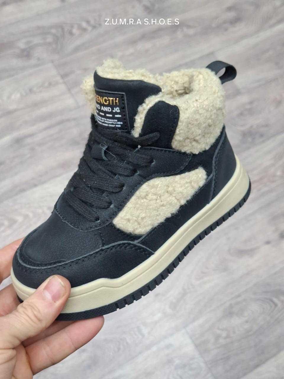 ,зимняя женская ,ботинка женские зимние,зимняя ,зимние кроссовки женские