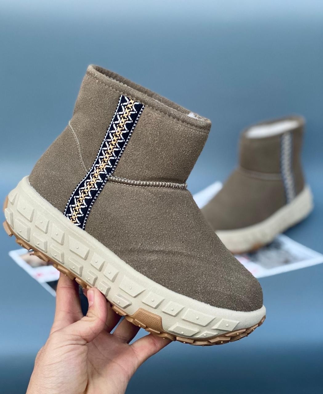 ,зимняя ,теплая ,женская  зимняя,короткие сапоги