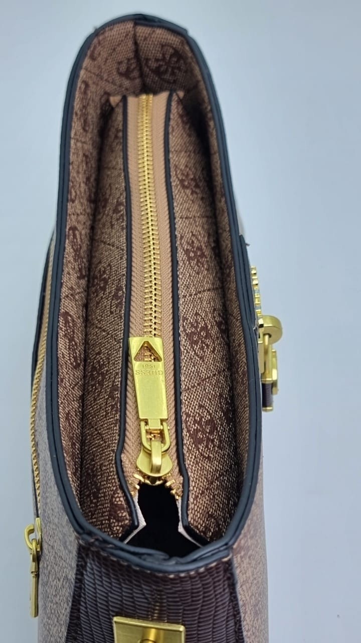 cумка женская guess,guess сумка на плечо,сумка guess через плечо,cумка guess,сумка guess сумка guess