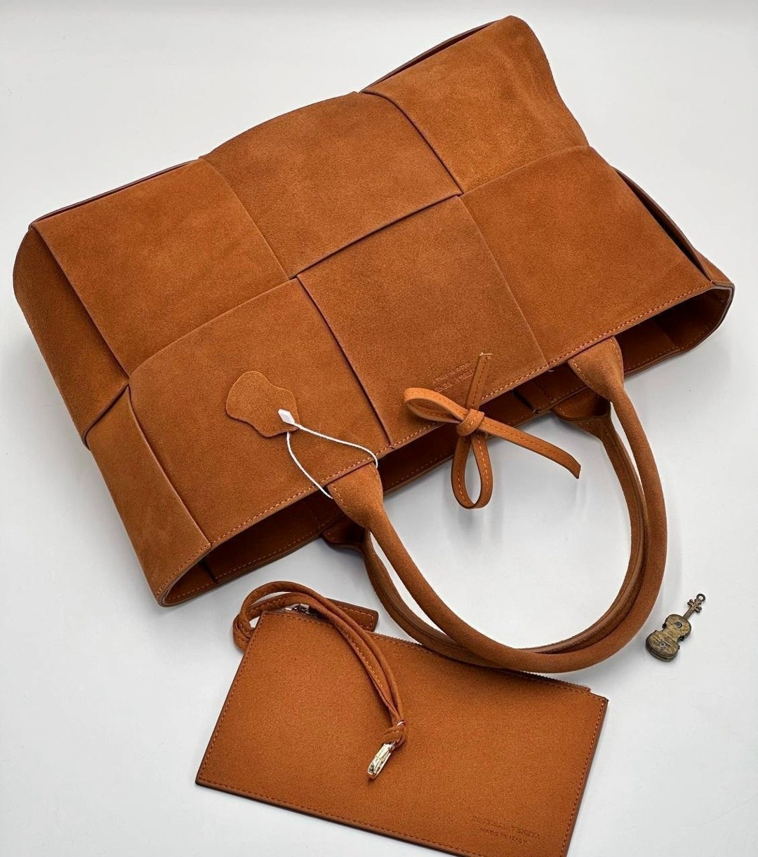 сумка женская bottega veneta,сумка боттега замшевая,сумка bottega veneta arco замшевая,замшевая сумка,женская повседневная сумка