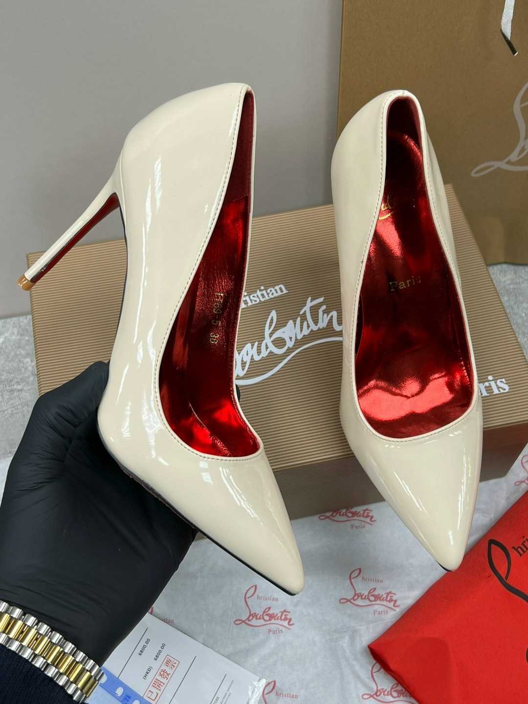,туфли christian louboutin,женский туфли,туфли louboutin,туфли кристиан лабутен