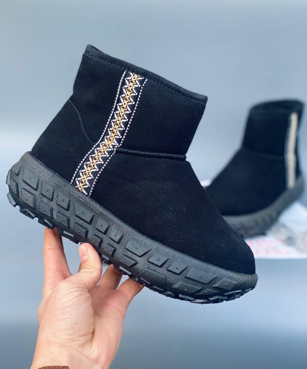 ,зимняя ,теплая ,женская  зимняя,короткие сапоги