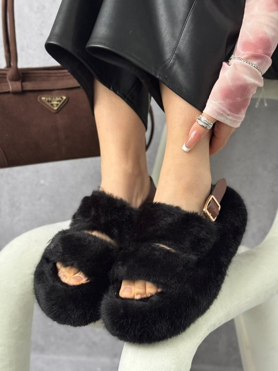 меховая ,меховые тапочки,тапочки модные,меховые туфли,тапки с мехом