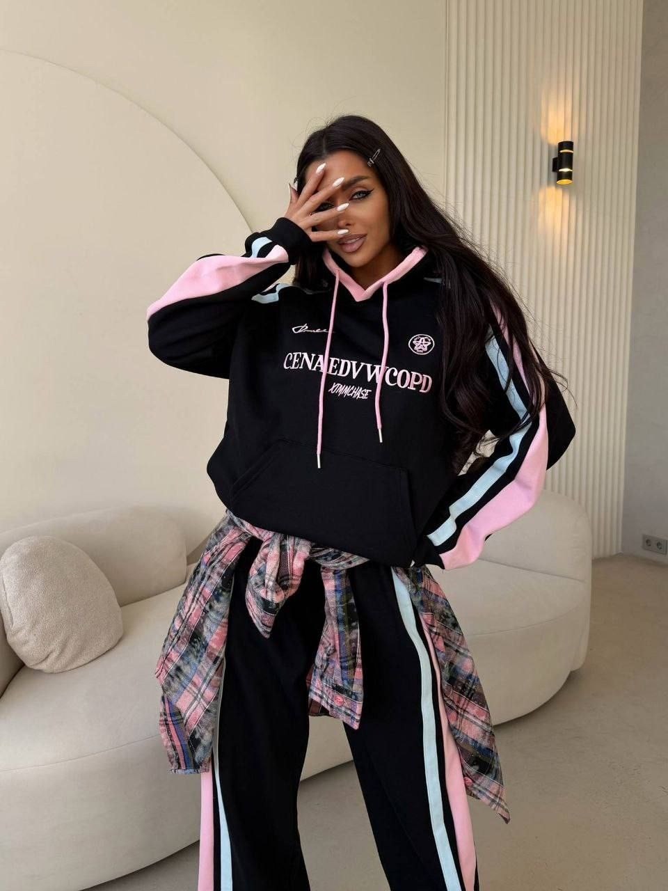 спортивные костюмы,повседневный костюм,костюм стильный,повседневный спортивный костюм,женский спортивный костюм