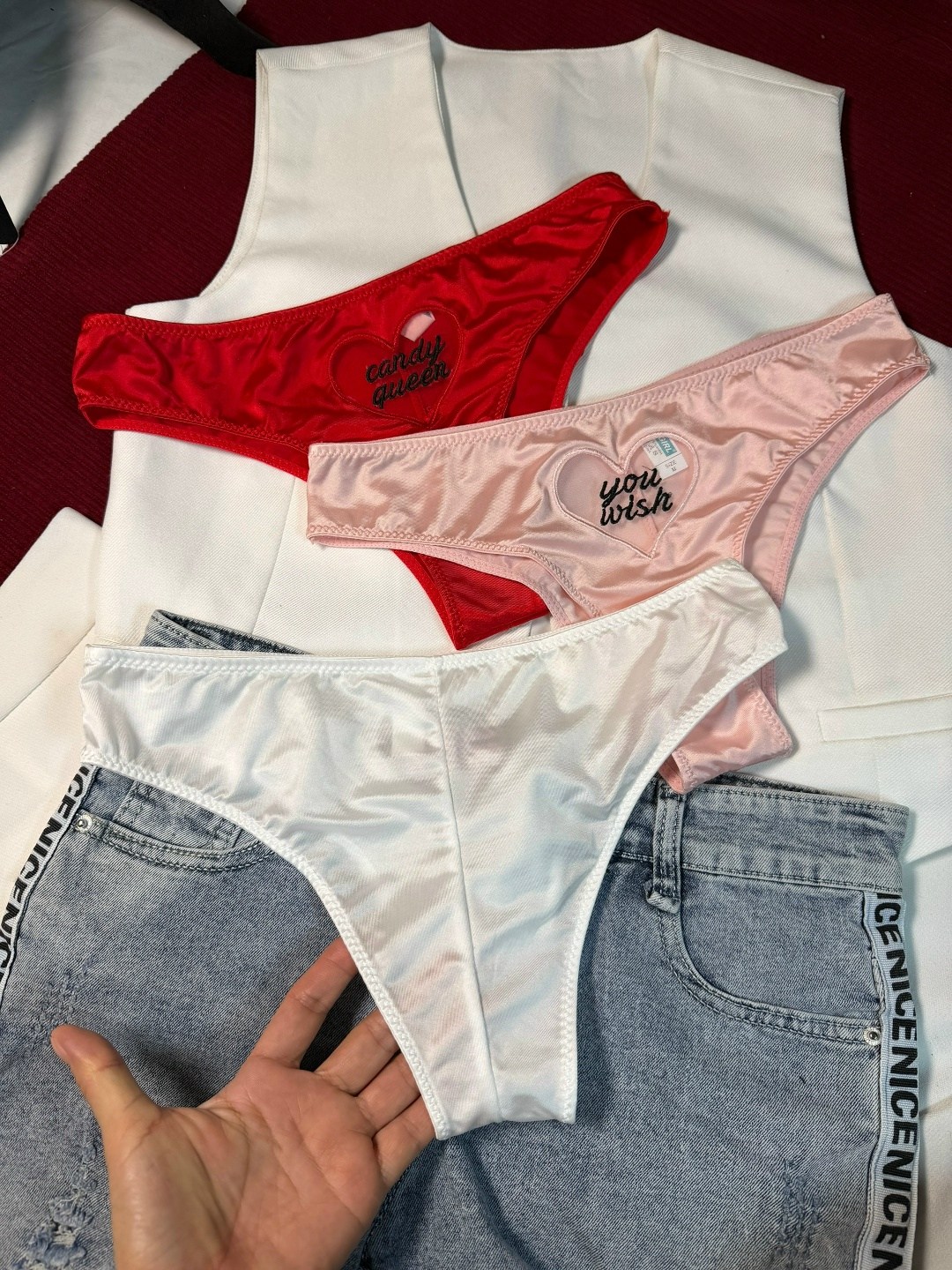 женские атласные трусики,женские атласные трусы,женские трусы стринги,стринги нижнее белье,нижнее белье трусы