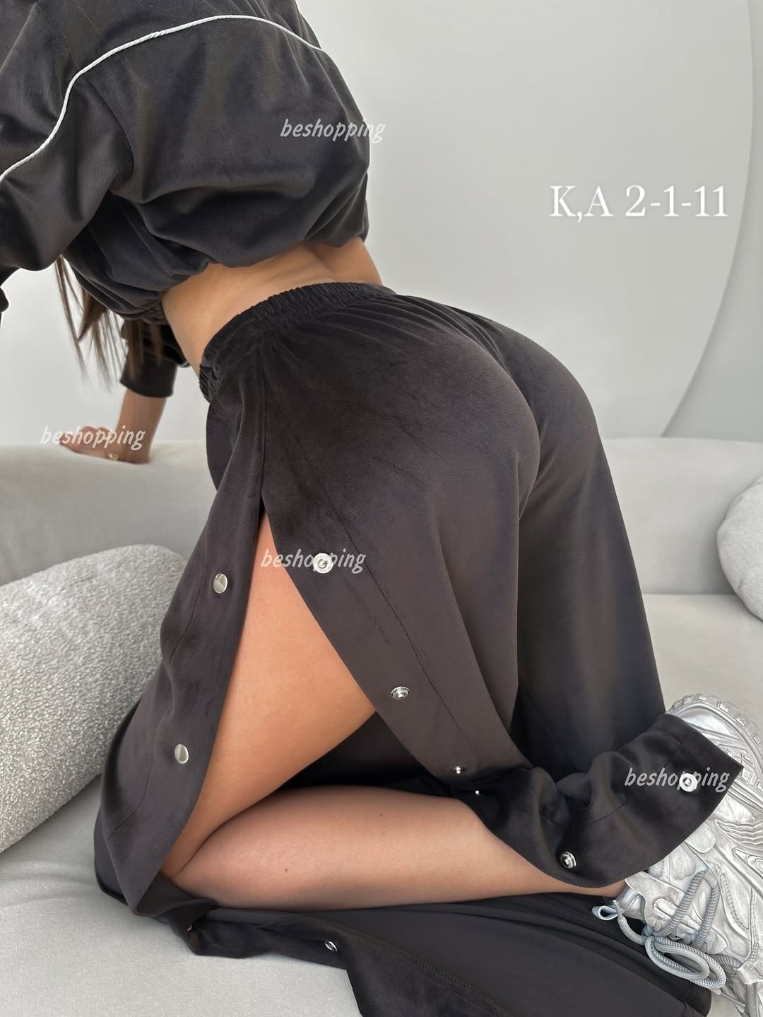 костюм тройка с брюками,велюровые костюмы,спортивные костюмы женские,спортивные костюм,велюровый костюм тройка