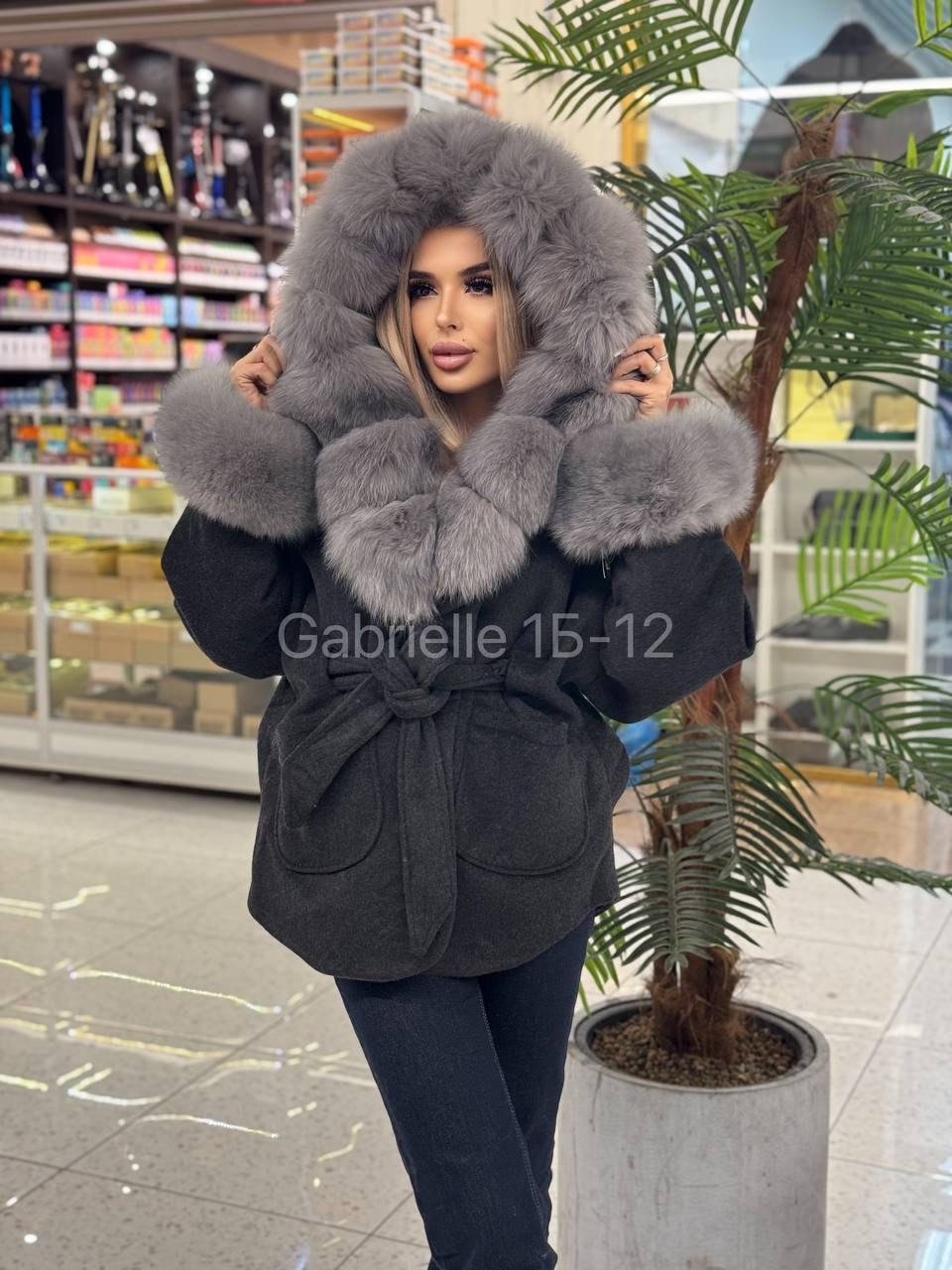 пальто с мехом,пальто с натуральным мехом,полупальто с мехом,стильное пальто,пальто кашемир