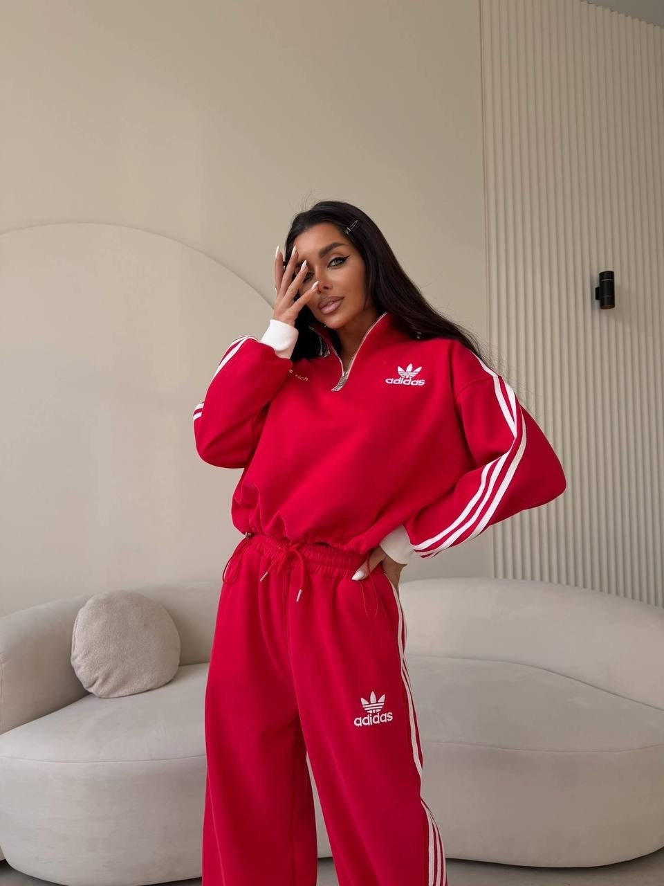 спортивный костюм адидас женский красный,костюмы спортивные женские,спортивные костюм,красный костюм адидас ориджинал,красный спортивный костюм