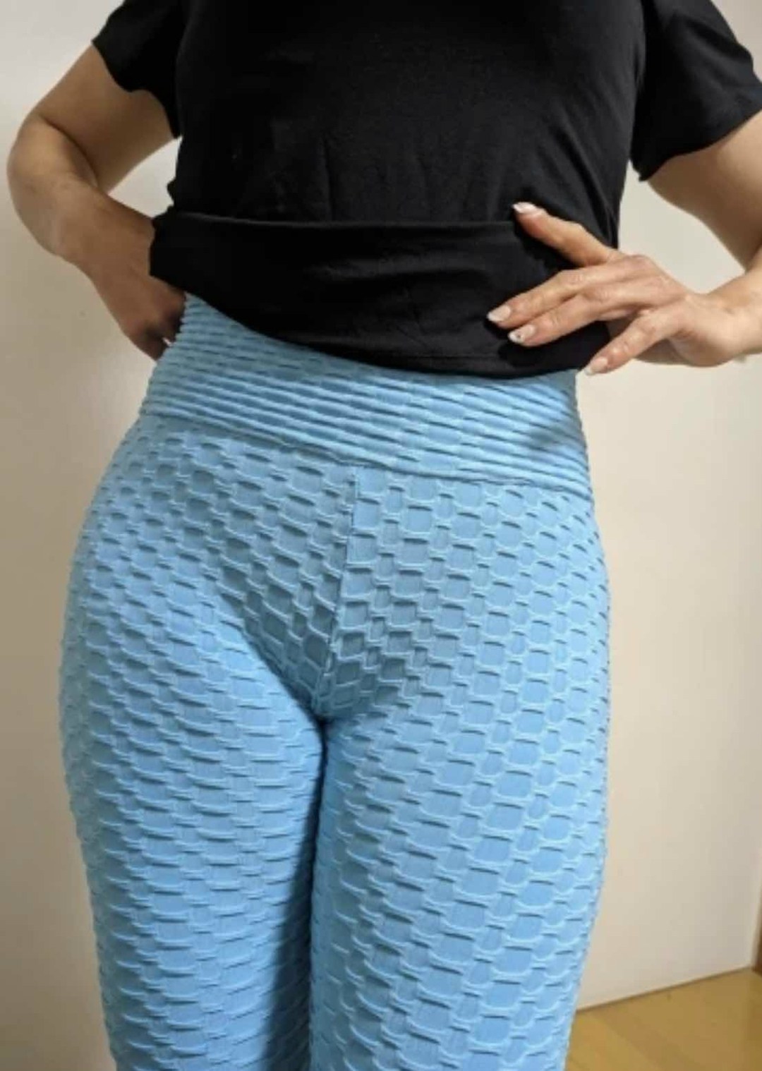 ягодицы тренировка,легинсы для фитнеса,фитнес,упражнение на ягодицы,фитнес аэробика