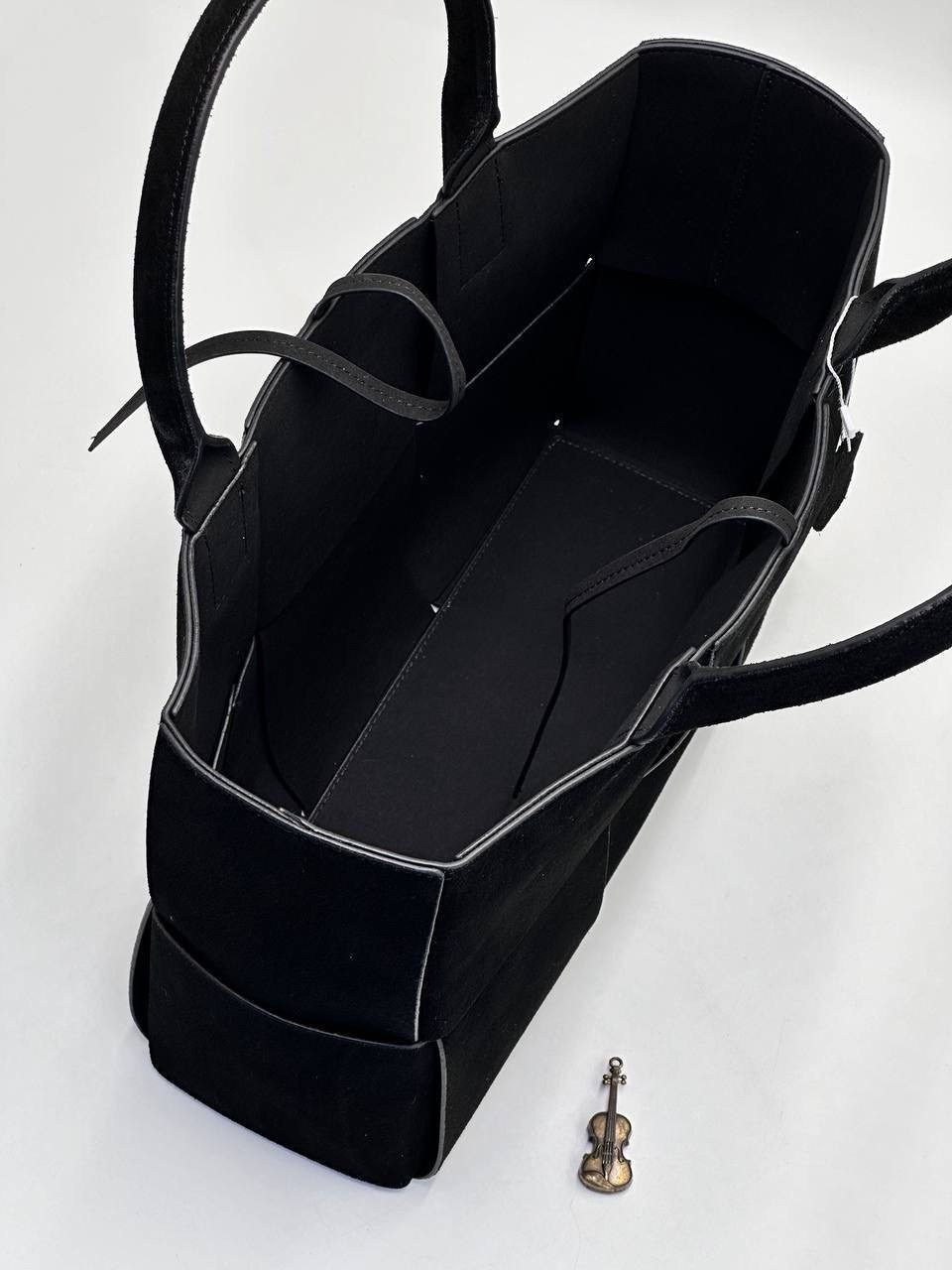 сумка женская bottega veneta,черная замшевая сумка боттега,сумка замшевая,сумка тоут bottega veneta,сумка