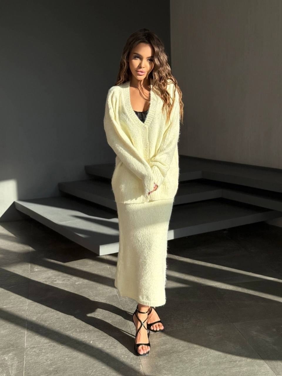 вязаные костюмы,трикотажные костюмы,женская кофта,костюм вязаный с юбкой,костюм с юбкой и кофтой