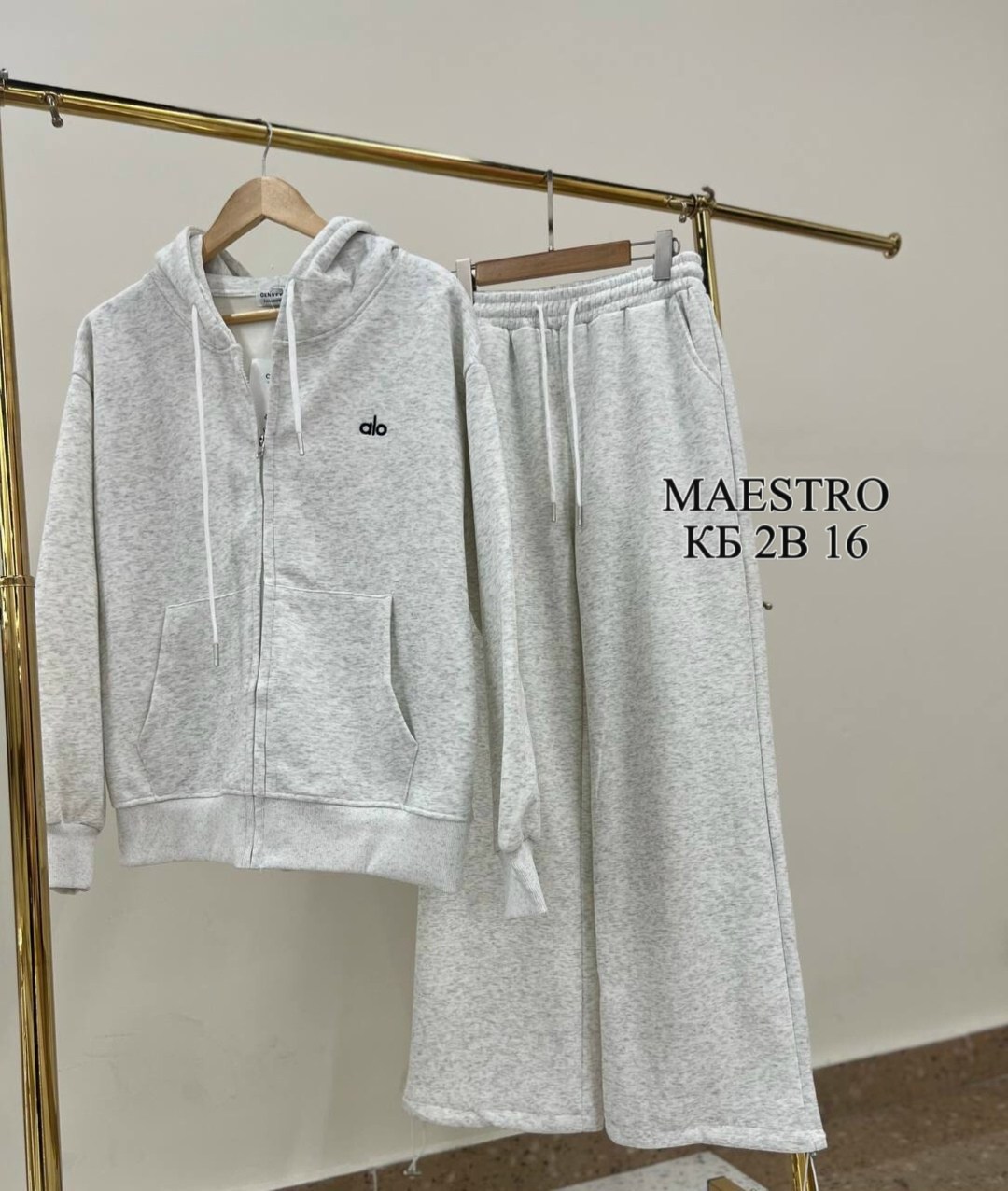 спортивный костюм brunello cucinelli,спортивные костюмы женские,костюмы спортивный,костюмы женские,спортивные костюмы двойка