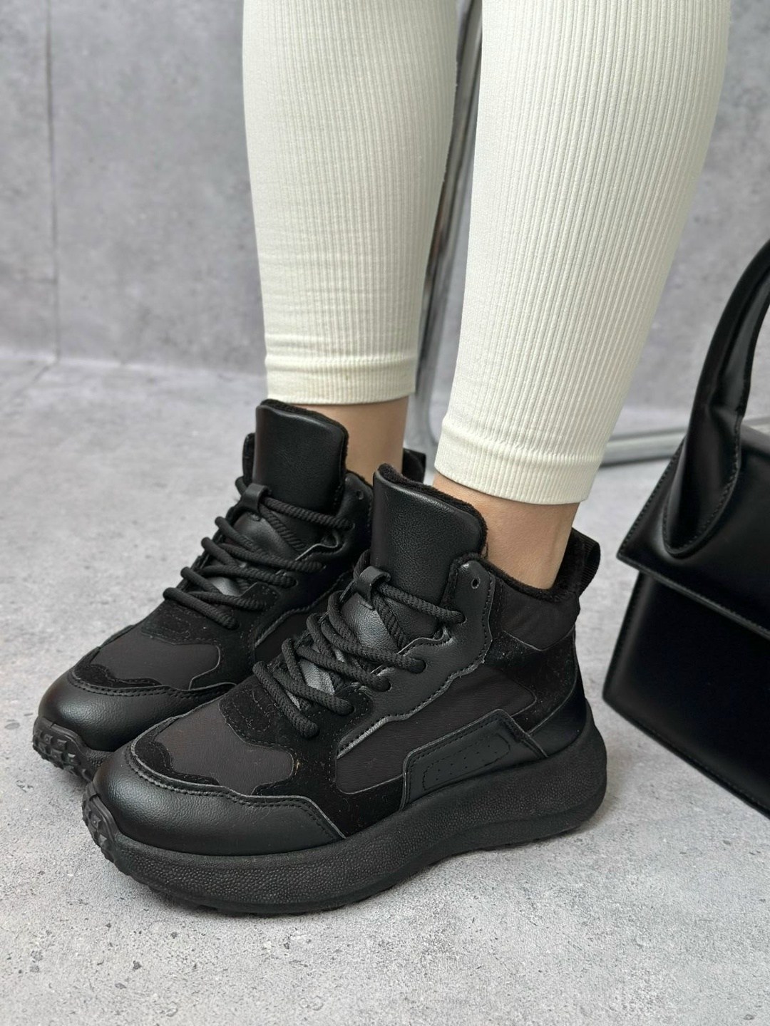 ,кроссовки женскиe,теплые кроссовки,женские зимние кроссовки,черные кроссовки