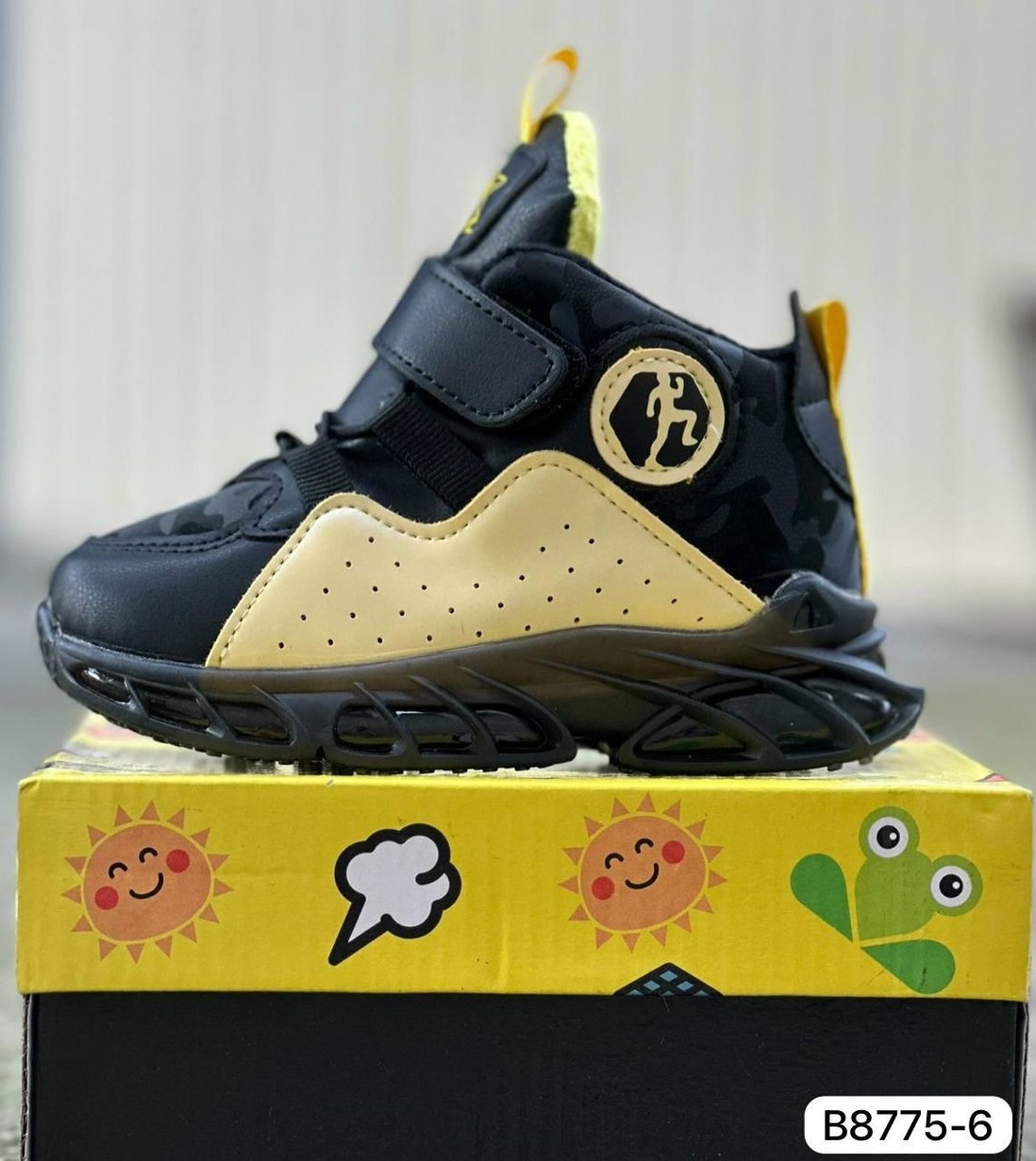 кроссовки для мальчика,ботинки детские,детские демисезонные ботинки,весенние кроссовки,ботинки капика для мальчиков