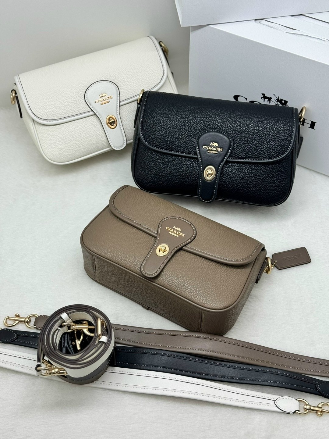 coach женская сумка,cумка coach,сумка coach молочная,сумка,coach сумка на плечо