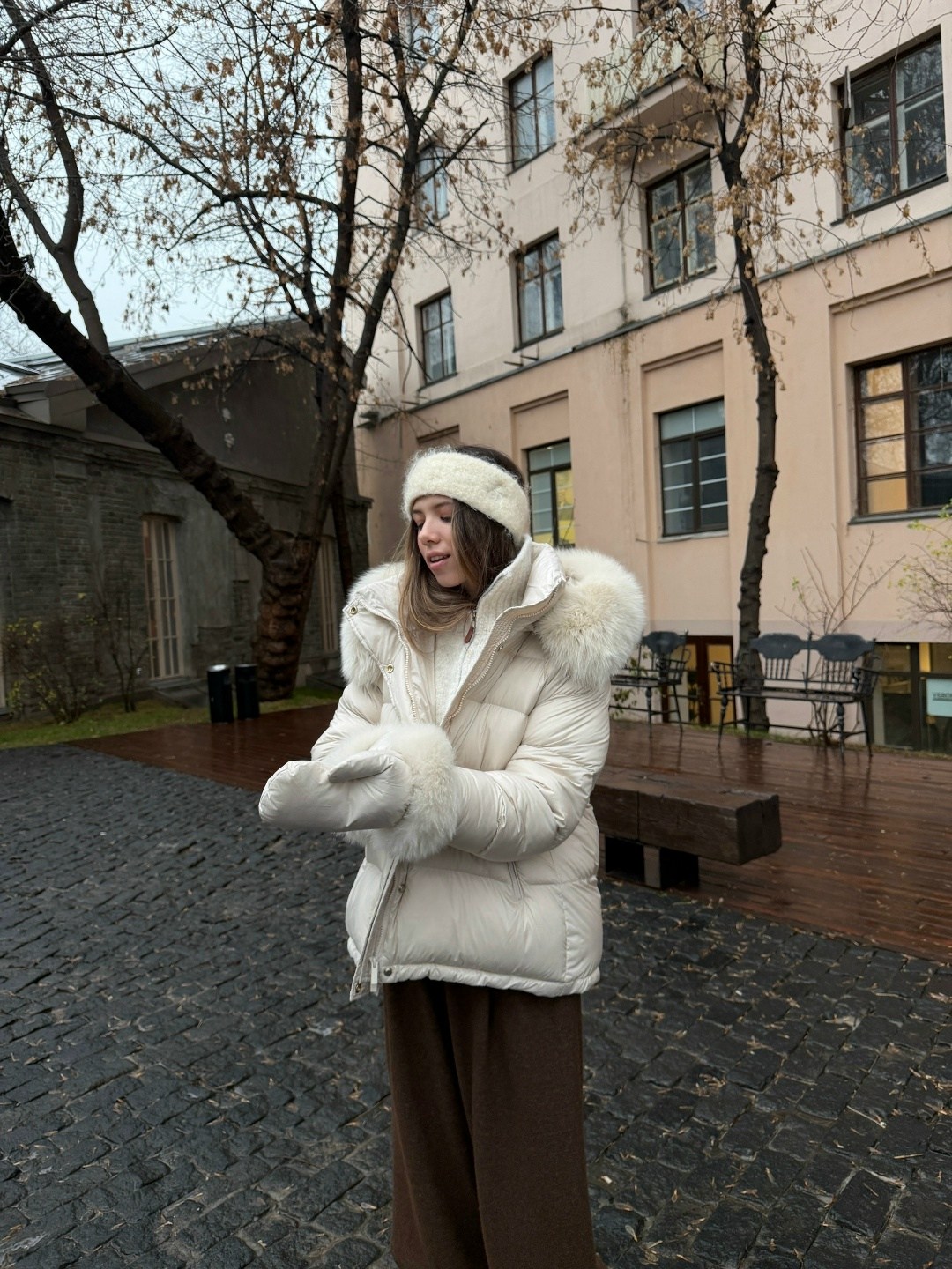 модные пуховики 2025-2025,зимняя куртка пуховик,пуховик,белый пуховик,модные пуховики 2025