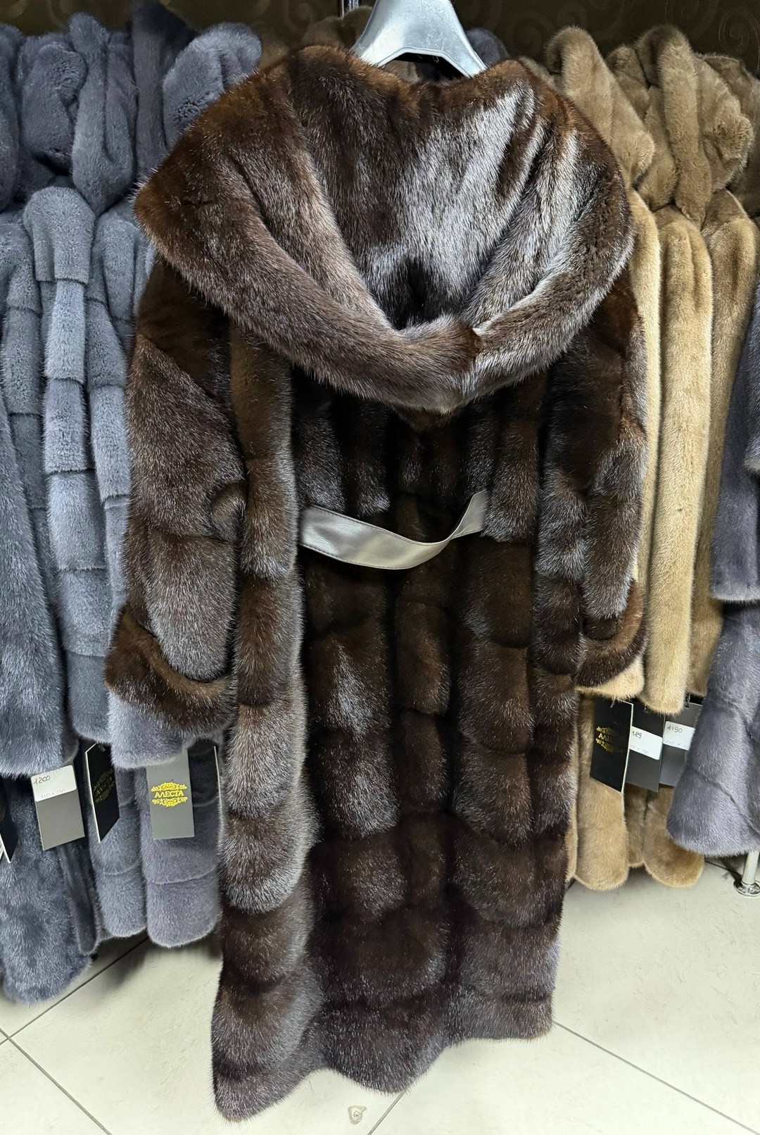 шуба норка,норковая шуба с капюшоном,норковая шуба,шуба из норки,шуба норка с капюшоном