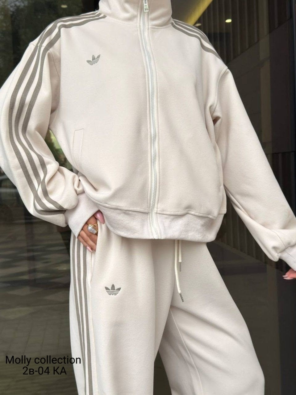 костюмы адидас,трикотажные костюмы,женский костюм адидас,спортивные костюмы,одежда адидас