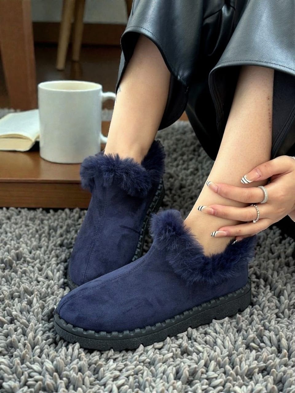 домашние тапочки чуни,домашние тапочки,тапочки из овчины,,чуни из овчины