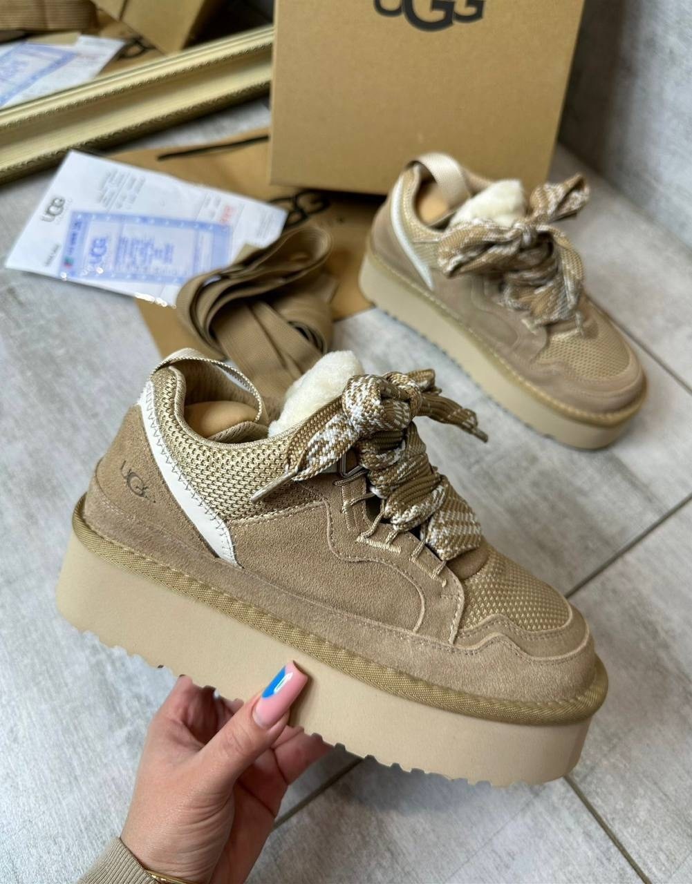 ,кроссовки ugg,угги кроссовки,зимние кроссовки,кроссовки ugg женские