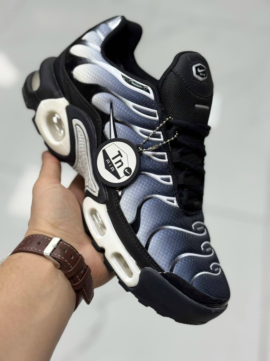 кроссовки nike air max tn plus,nike air max plus tn,кроссовки nike air max tn plus мужские,кроссовки,nike air max tn plus black