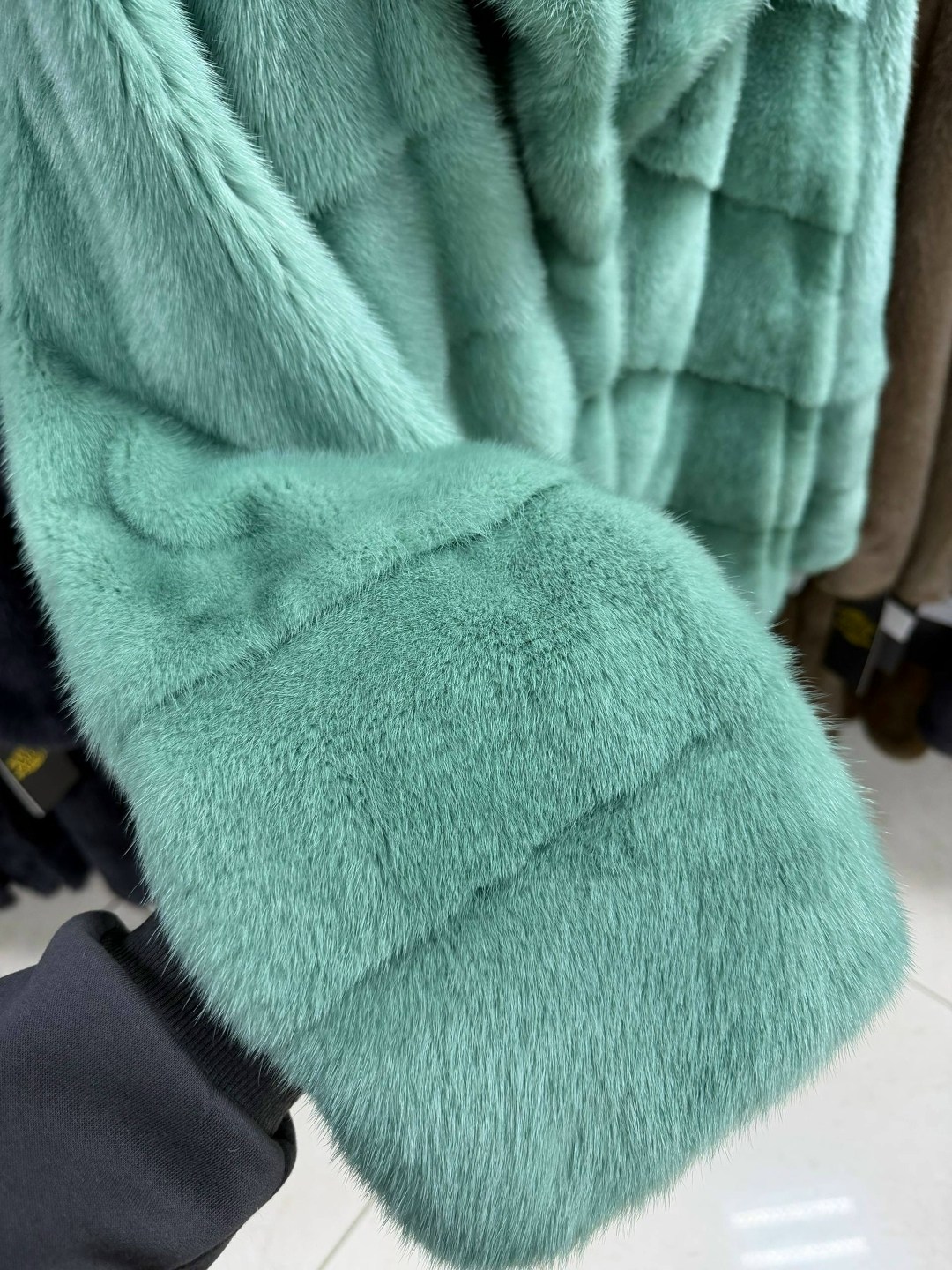 зеленая норковая шуба,норковая шуба,шуба из норки,шуба искусственная,шуба норка