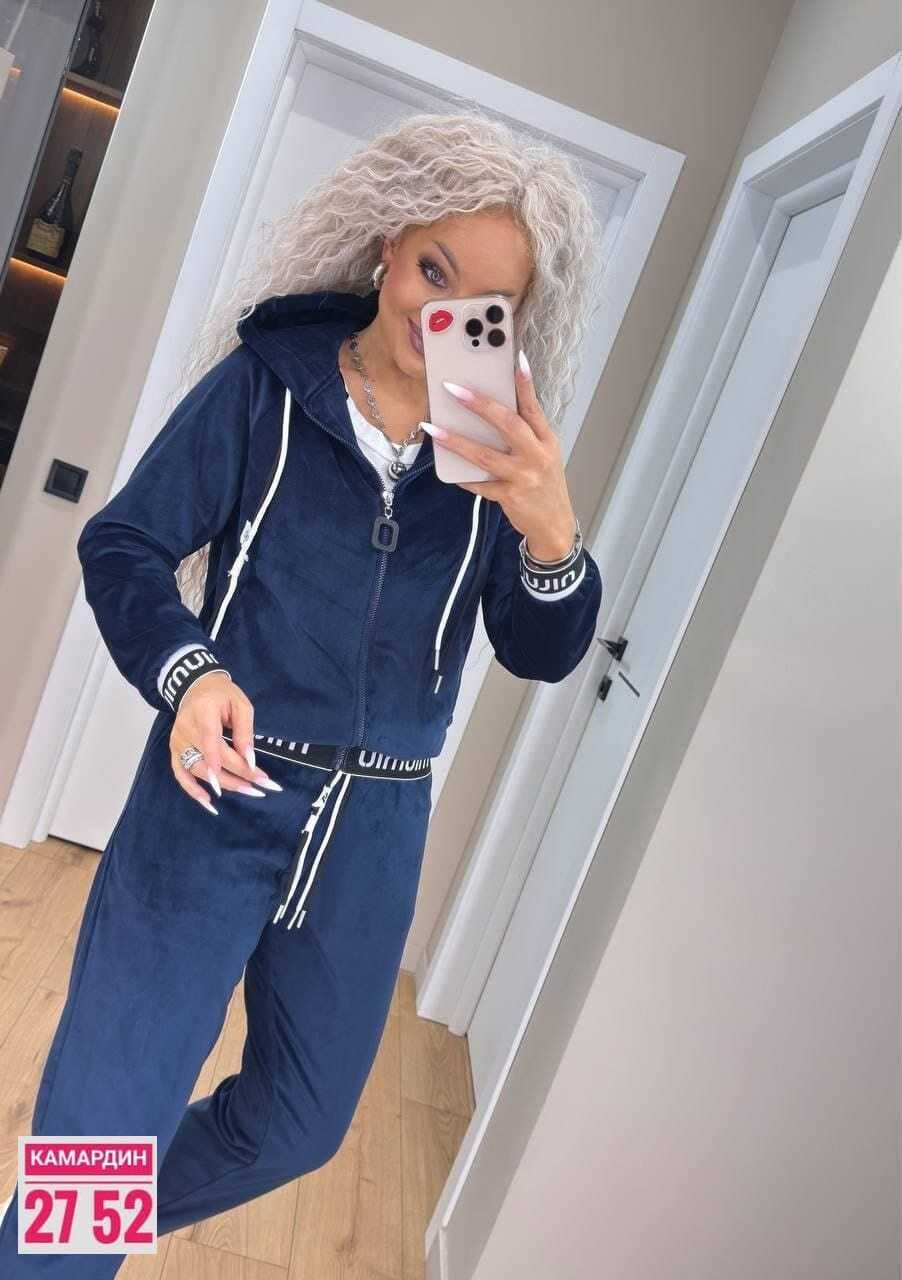 спортивный костюм кристиан диор,спортивные костюмы женские,спортивный велюровый костюм,спортивные костюм,велюровый спортивный костюм женски