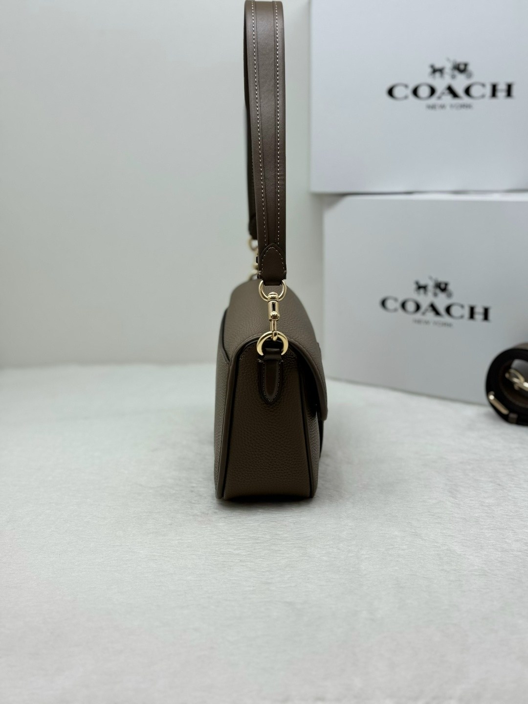 coach женская сумка,cумка coach,сумка через плечо coach,сумка,сумка coach из натуральной кожи