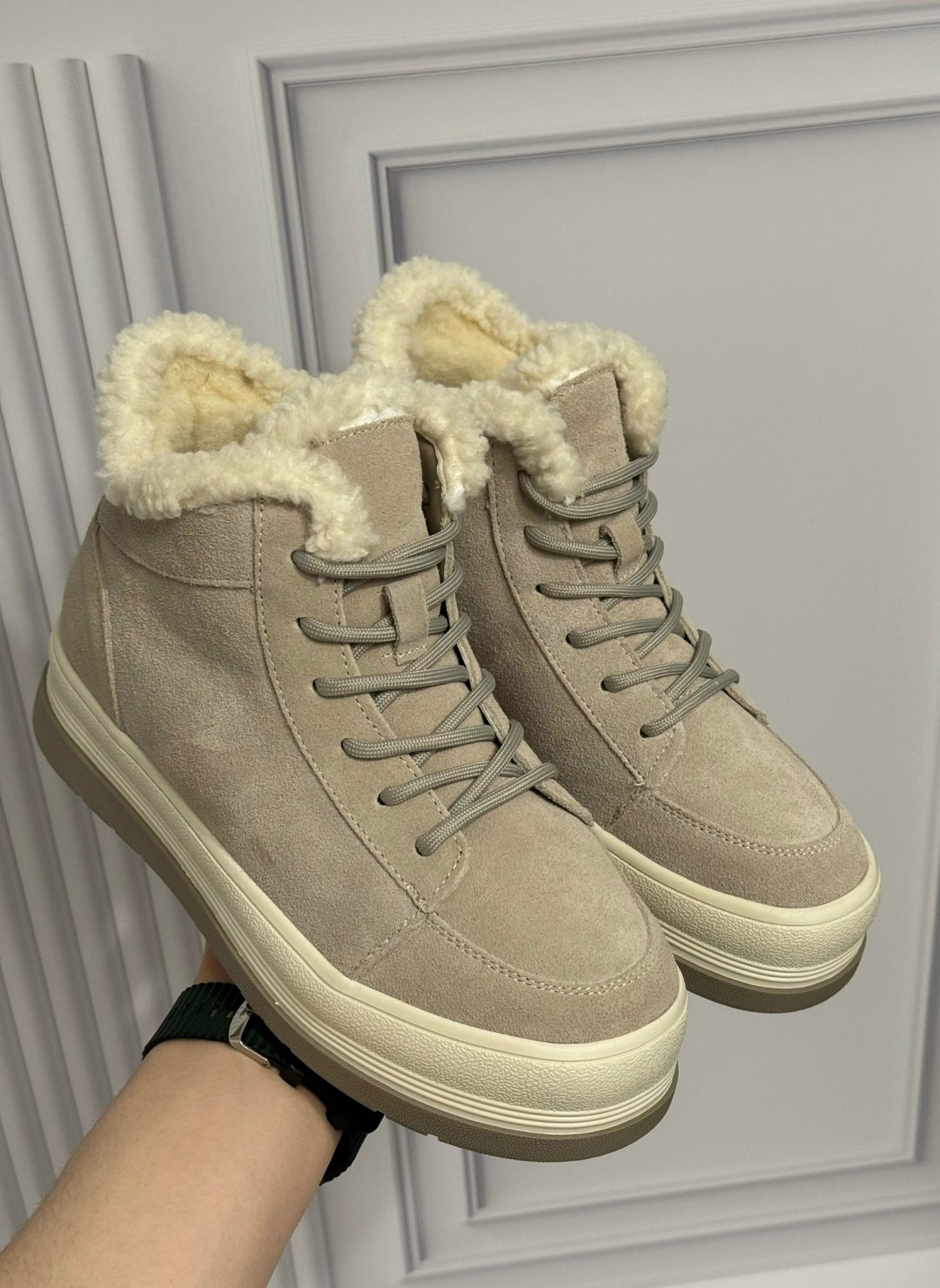 ,зимняя женская ,ботинка женские зимние,зимние кроссовки женские,зимняя